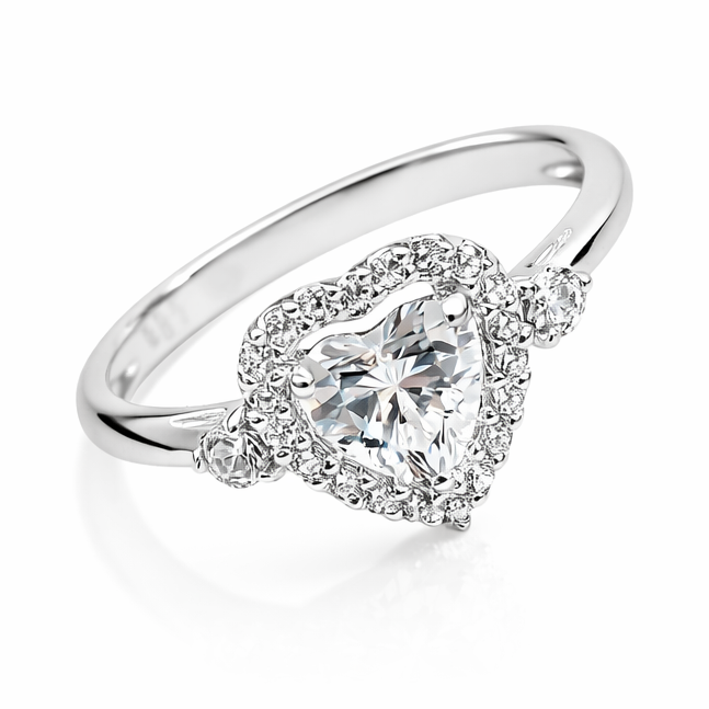 Silver ring with a heart-shaped zirconia 
