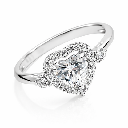 Silver ring with a heart-shaped zirconia 